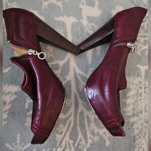 Frye Edie Burgundy Leather Peep-Toe Zipper Pumps Womens Size 10
